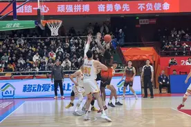 战报|双杀！山东男篮107：98深圳，陶汉林19分创赛季新高图片