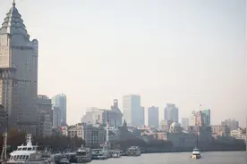 上海这个区将一场面向科创企业的推介活动放在游船上，带企业看到了“未来”图片