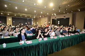 童声朗朗诵文艺，“六一”儿童节诗歌吟诵会在浙江文学馆举行图片