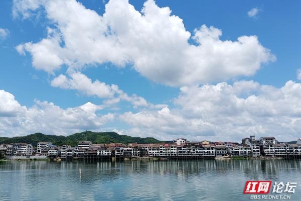 【高清湖南】蓝天白云萦绕三湘四水，处处都是风光大片