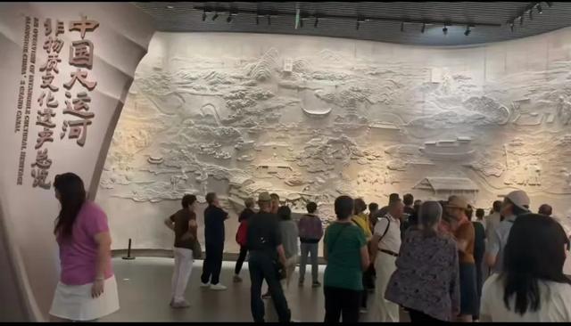 北京至沧州杂技旅游专列火爆开行