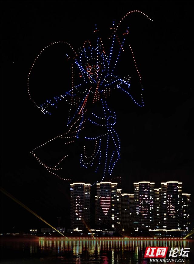 【每日一图@湖南】张家界的人文风情，在慈利的夜空闪亮