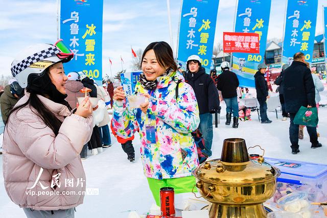 冰雪活动精彩纷呈