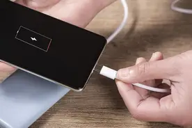 严重影响手机寿命！这些充电方法是错的图片