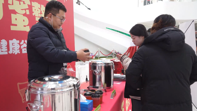 这个跨年点位科技感十足！2025最后一晚，来这里当主角