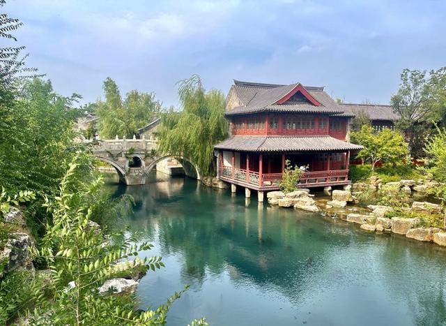 暑期末尾明水古城游人如织 再现文旅热潮