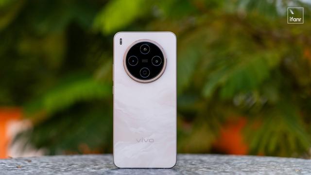 vivo Y500 Pro 体验：搭载 2 亿像素主摄，续航旗舰也可以卷影像