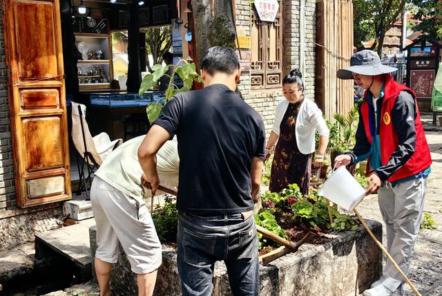 游客商户点赞！束河古镇旅游市场秩序整治显成效