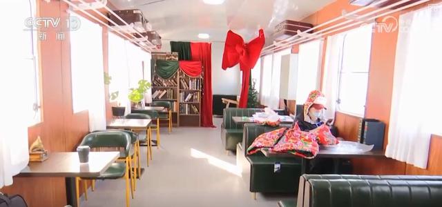 “夜滑”“景+滑”“剧+滑”跨界融合 “一站式”冰雪体验点燃冰雪消费热引擎