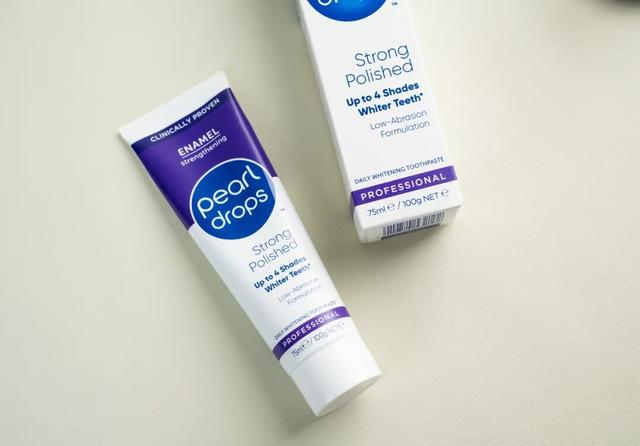 咖啡是白天喝的，牙是夜里变黄的