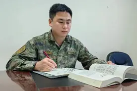 一人当兵全家光荣！如果一家都当兵图片