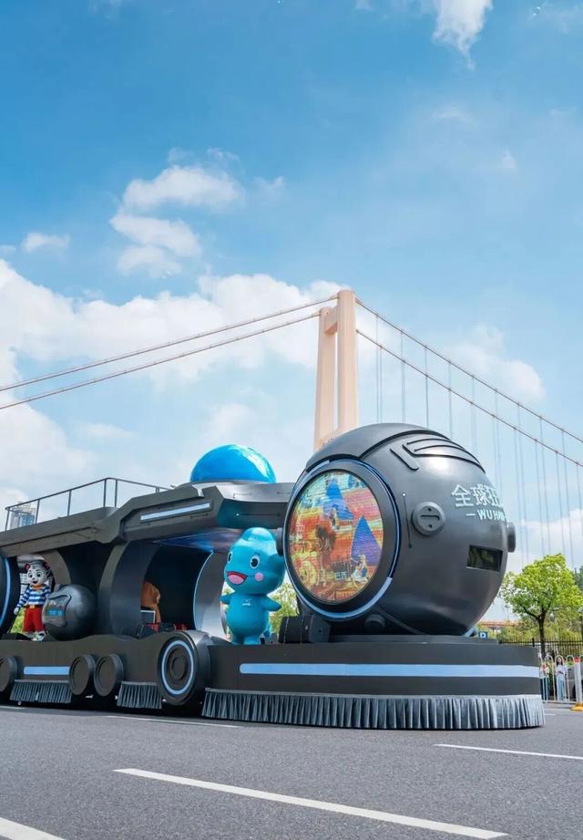 国庆免费看！2025花车城市大巡游来了！巡游线路+最佳观赏点位→