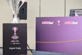 武汉车谷江大女足展望亚冠决赛：球队做好了苦战准备，老将表示将以稳定心态出战图片