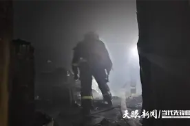 住宅突发火灾，少年“教科书式”自救赢得生机图片