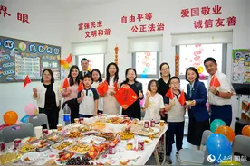 迪拜中国学校：交流的桥梁 友谊的象征图片
