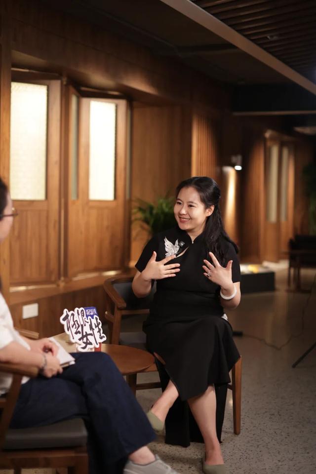 段睿：绝不只是贤良淑德的蔡磊妻子