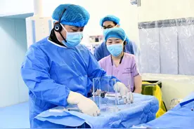 重医附二院钇90治疗成功救治结肠癌肝转移患者图片