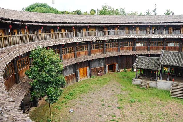 富源多乐原： “四层溶洞 + 非遗体验 + 现代游乐” 解锁复合型旅游新体验