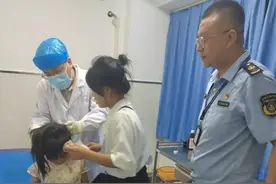 交通正能量 | 执法车变身救护车“执法蓝”救助女童获点赞图片