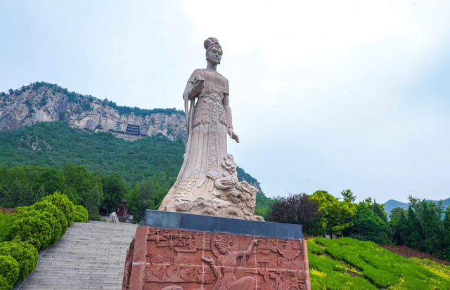 邯郸开行全景观光列车！