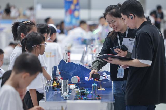 2025全国青少年信息素养大赛总决赛在浙江桐乡举办