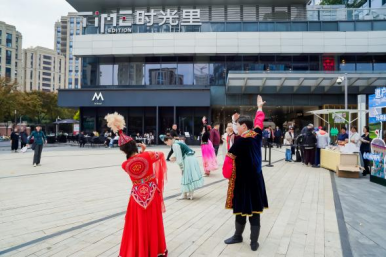 旋转！跳跃！新疆塔城地区在沪 “快闪” 推广，盛邀上海市民游客探索“油画塔城 草原圣地”