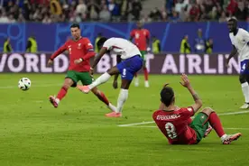 C罗告别欧洲杯！法国队点球大战淘汰葡萄牙队，半决赛激战西班牙图片