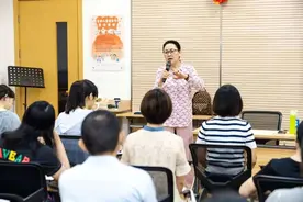 拼出“电竞手速”！超117万人抢课，上海市民夜校为老人专设报名入口图片