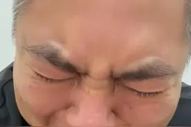换上父亲的脸，我用“AI复活”隐瞒真相图片