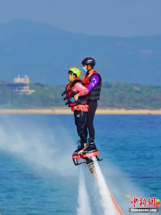人这一辈子，一定要去一趟海南看海玩海