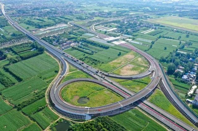 安徽两条高速公路正式开通运营