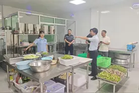 汉滨区茨沟镇让学生吃得放心学得安心图片