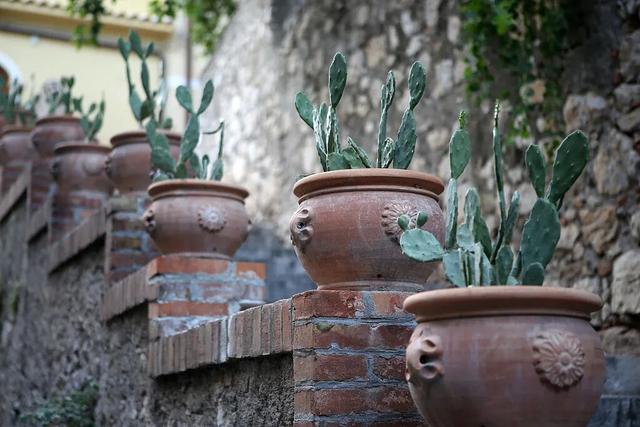 意大利“靴跟”上的宝藏小城，欧洲人私藏的快乐老家