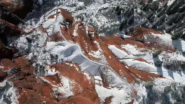 雪后的甘孜，走一路美一路！