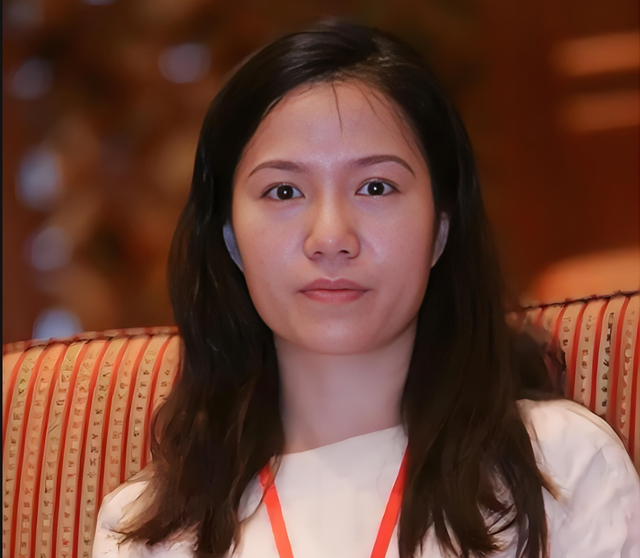 杨振宁夫人翁帆发文：他交出了一份满意的答卷，杨振宁曾回应自己去世翁帆怎么办：支持妻子再婚