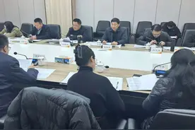 高新动态｜胡琼峰赴衡州大道数字经济走廊调研图片