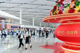 全国第三！成都国际航空枢纽暑期运输旅客超1676万人次图片