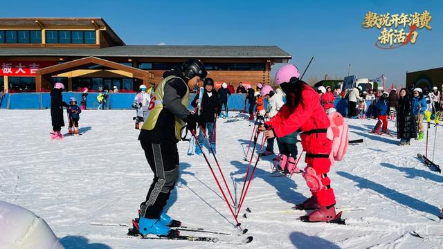 数说开年消费新活力丨9.5万人赏灯、1.8万人戏雪！涿州文旅消费热潮暖新年