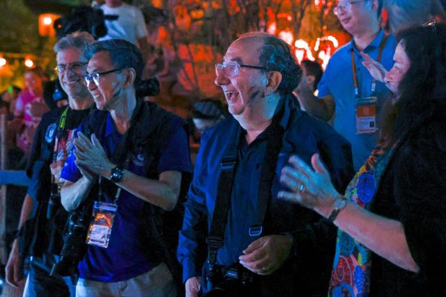 与故宫、长城同台领奖，这座长满了国际游客的古镇拥有怎样的“出海密码”