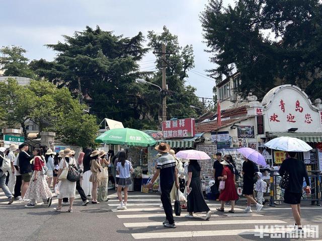 多部影视剧在此取景！青岛鱼山路一家开了18年的小商店成热门打卡点