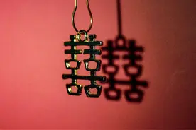 “龙年不宜结婚”迷信，由何而生，如何破解？丨 时评图片