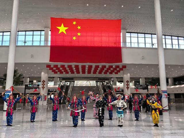月满京城，站站生花！“七站两场”中秋打卡指南来了！