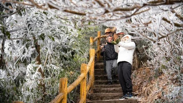 邂逅岭南冰雪奇缘！连山这场文旅盛宴太燃了