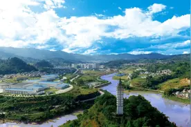 云南凤庆产业园区：出门见绿 移步即景图片