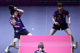 王曼昱/蒯曼夺得世乒赛女双冠军，国乒4冠收官图片