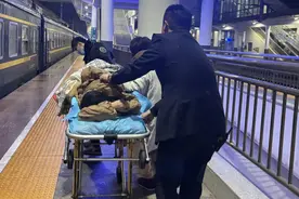 凌晨女子列车上分娩，株洲站全力救助迎接新生命！图片