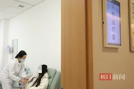 春节期间天天熬夜追剧，28岁女子突发这种病图片