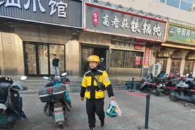 节前他们奔波在路上丨刘建：美团骑手连续五年春节值守图片