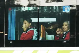 房山区原夏村中学87名学生并入石楼中学 学生对新学期充满期待图片