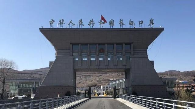 乘着高铁游白山 | 双节同庆 G331五彩边境自驾4日游